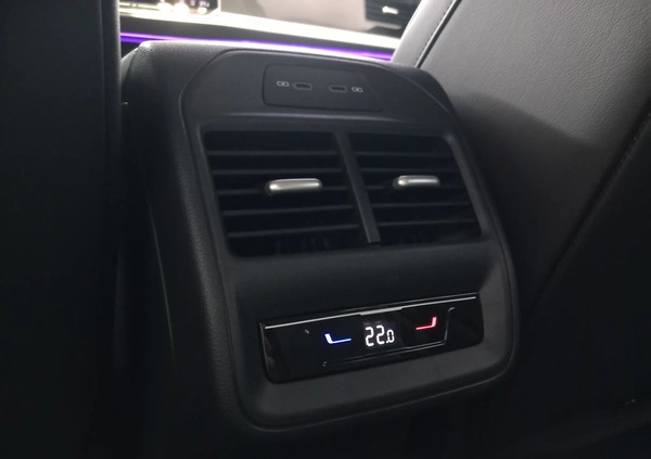 Volkswagen Passat cena 178500 przebieg: 5, rok produkcji 2024 z Katowice małe 172